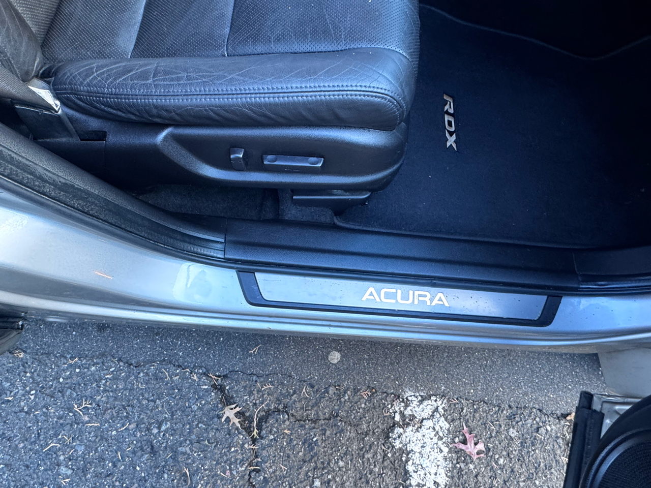 Acura RDX 5-Spd AT SH-AWD 2011