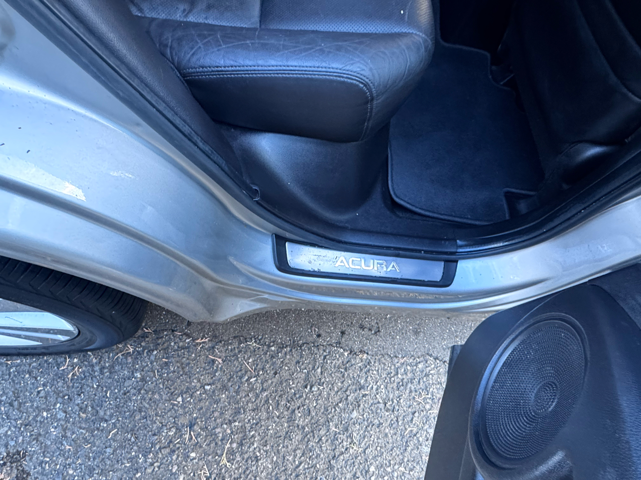 Acura RDX 5-Spd AT SH-AWD 2011