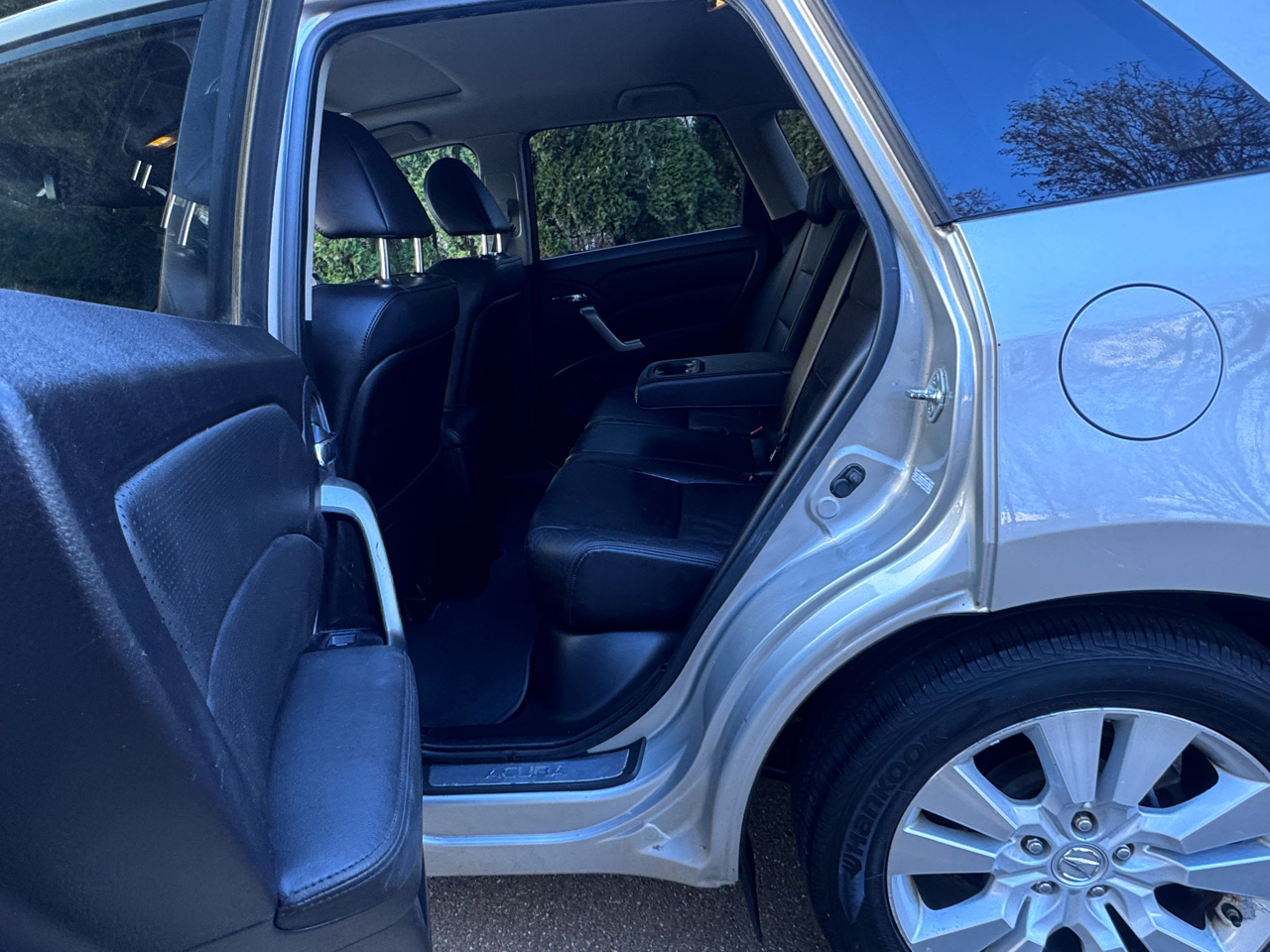 Acura RDX 5-Spd AT SH-AWD 2011