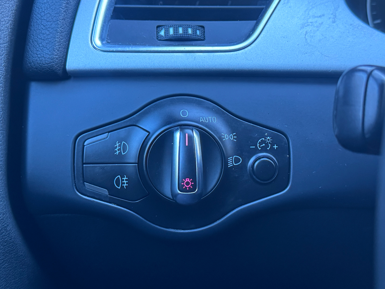 Audi A4 Avant 2.0T quattro Tiptronic 2012