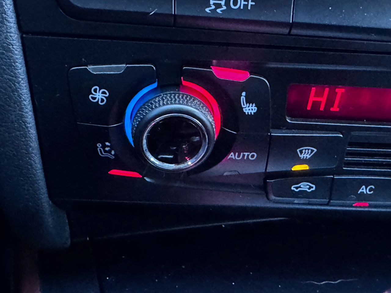 Audi A4 Avant 2.0T quattro Tiptronic 2012