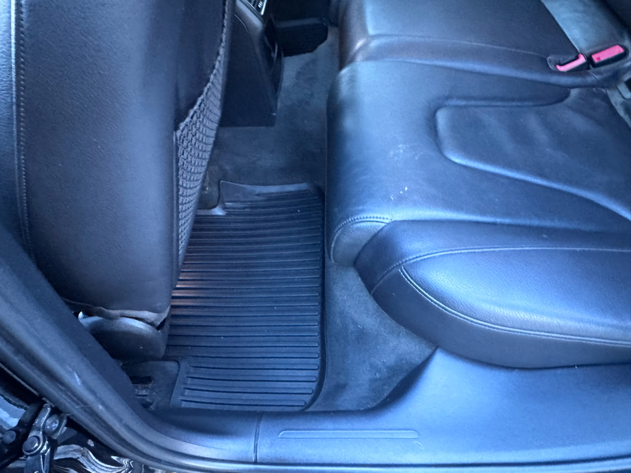 Audi A4 Avant 2.0T quattro Tiptronic 2012