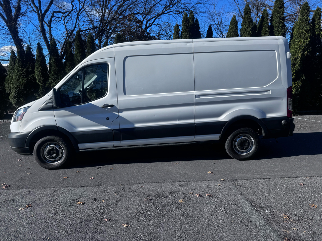Ford Transit 350 Van Med. Roof w/Sliding Pass. 148-in. WB 2019