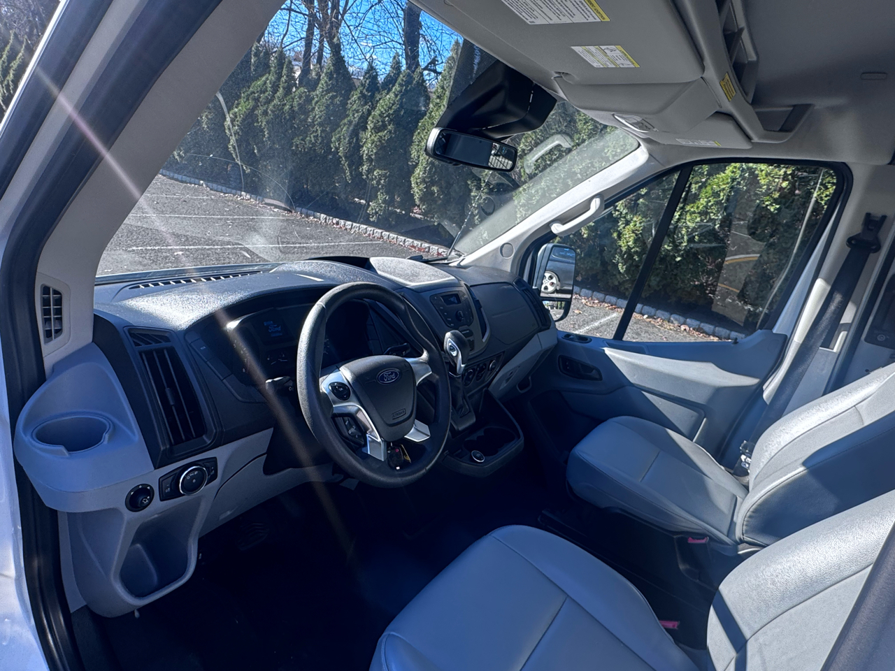 Ford Transit 350 Van Med. Roof w/Sliding Pass. 148-in. WB 2019