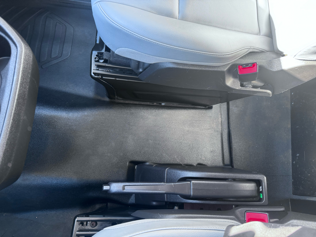 Ford Transit 350 Van Med. Roof w/Sliding Pass. 148-in. WB 2019