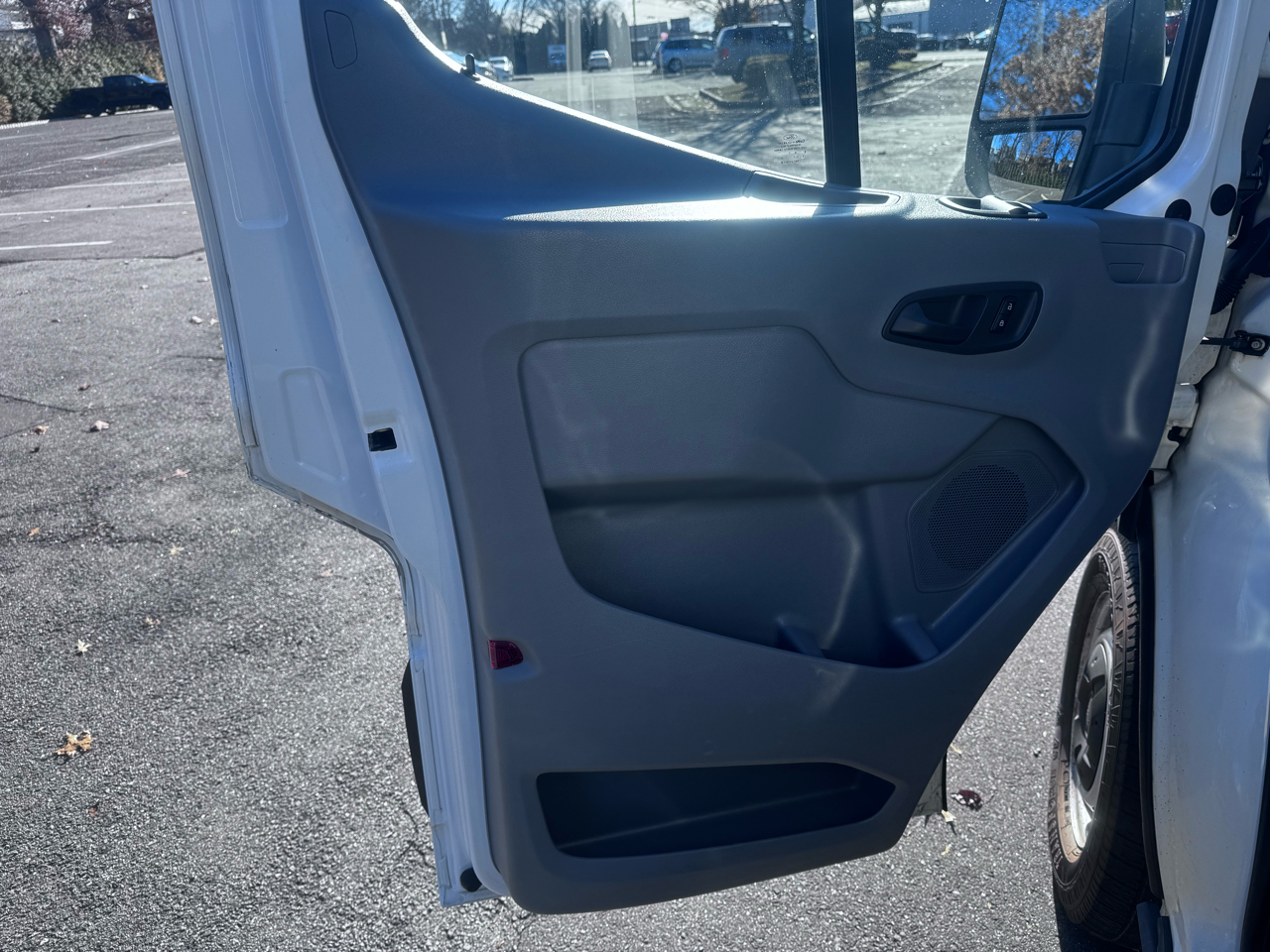 Ford Transit 350 Van Med. Roof w/Sliding Pass. 148-in. WB 2019