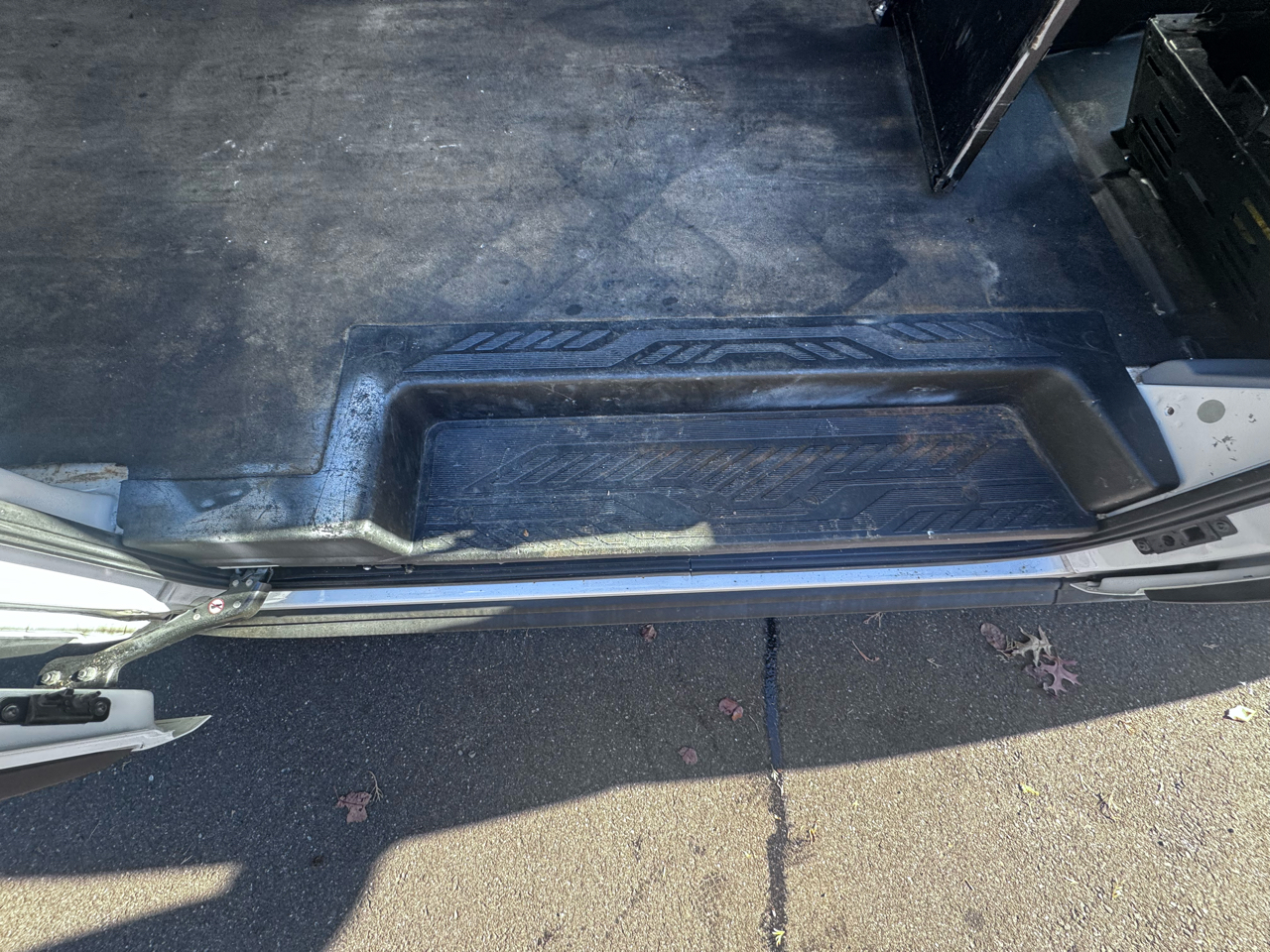 Ford Transit 350 Van Med. Roof w/Sliding Pass. 148-in. WB 2019