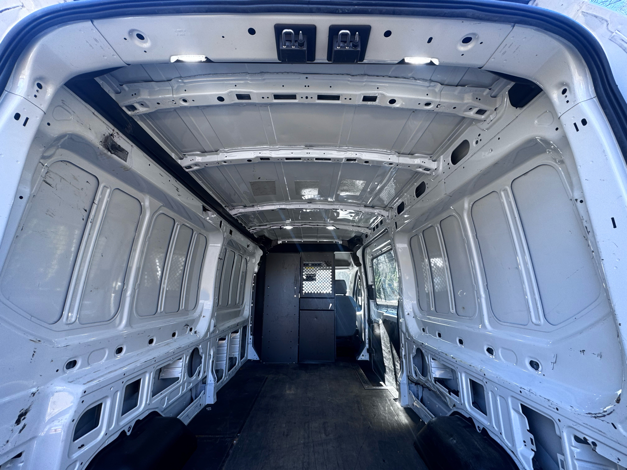 Ford Transit 350 Van Med. Roof w/Sliding Pass. 148-in. WB 2019