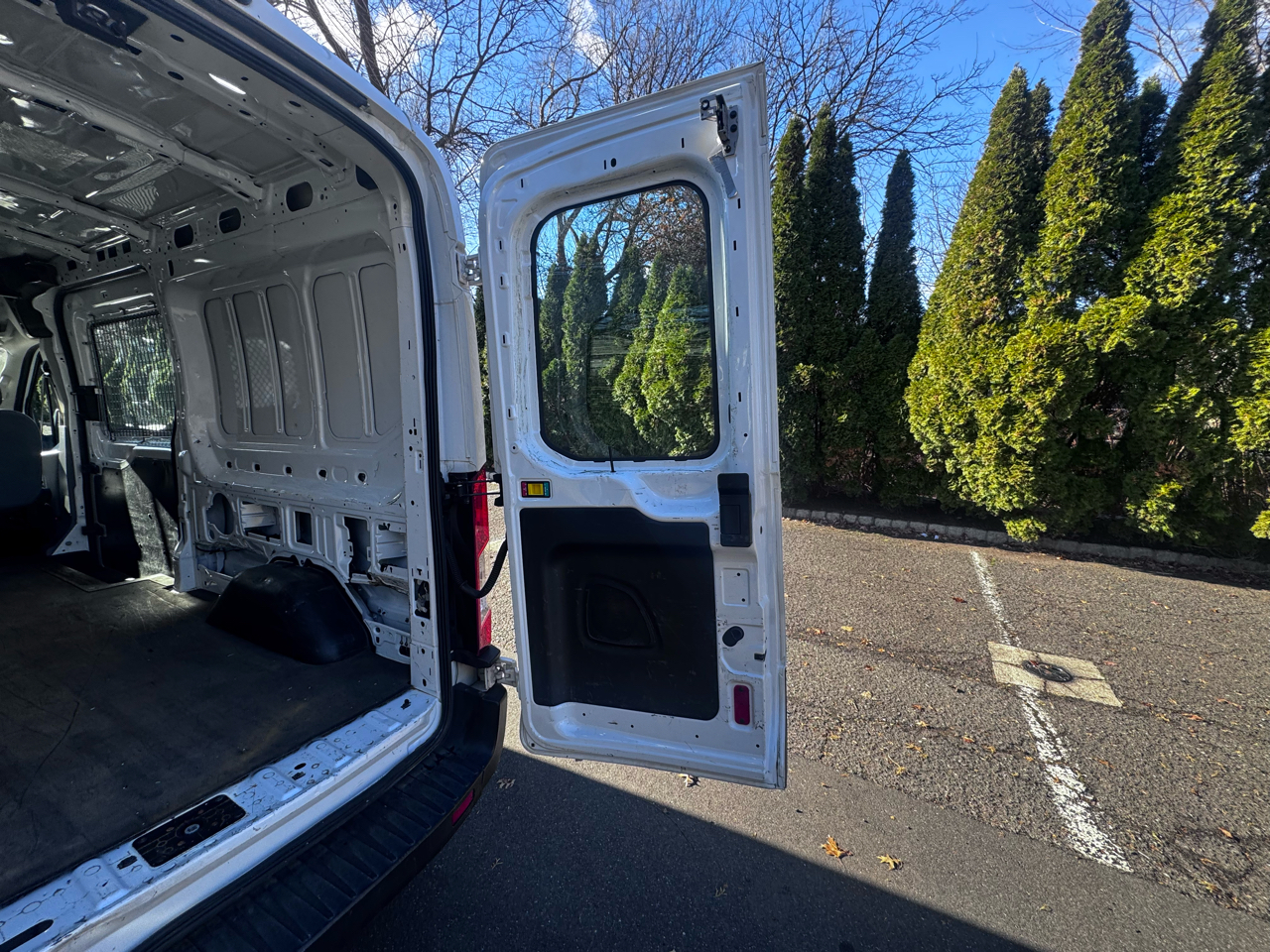 Ford Transit 350 Van Med. Roof w/Sliding Pass. 148-in. WB 2019