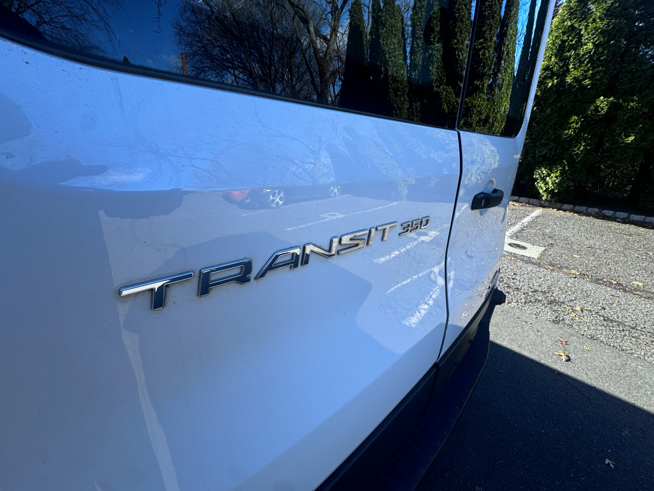 Ford Transit 350 Van Med. Roof w/Sliding Pass. 148-in. WB 2019