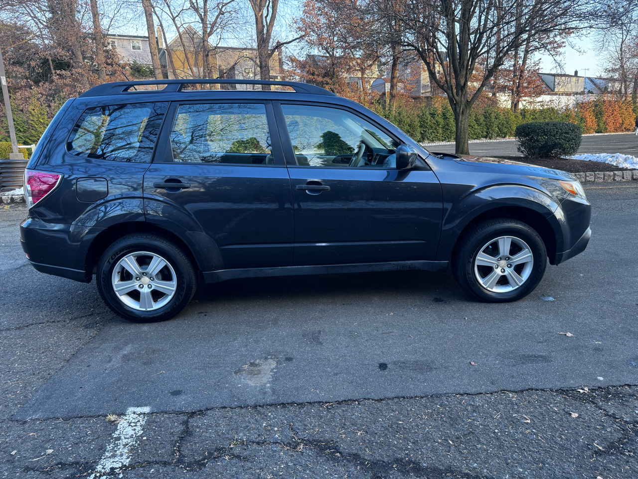 Subaru Forester 2.5X 2012