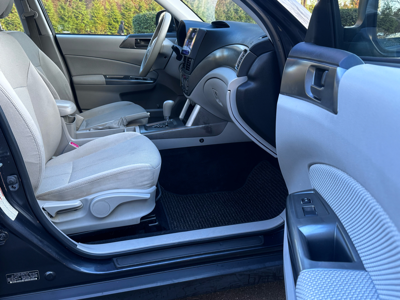 Subaru Forester 2.5X 2012