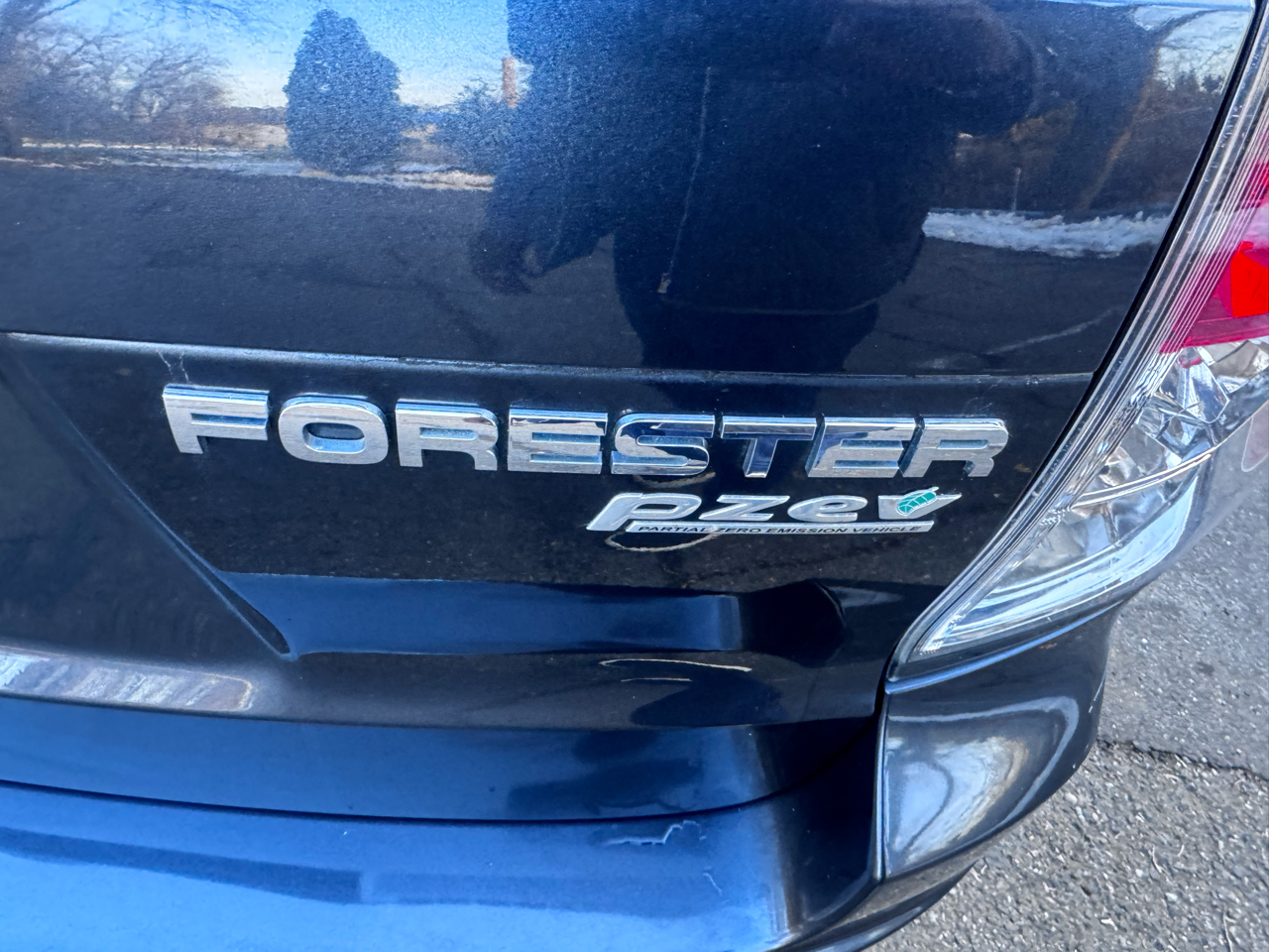 Subaru Forester 2.5X 2012