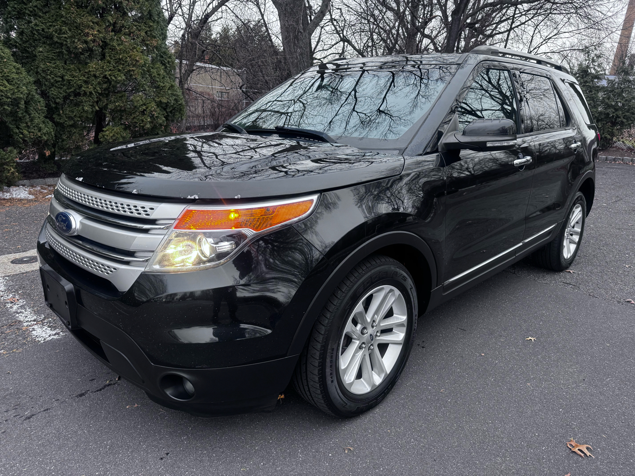 Ford Explorer Limited 4D SUV FWD 2014