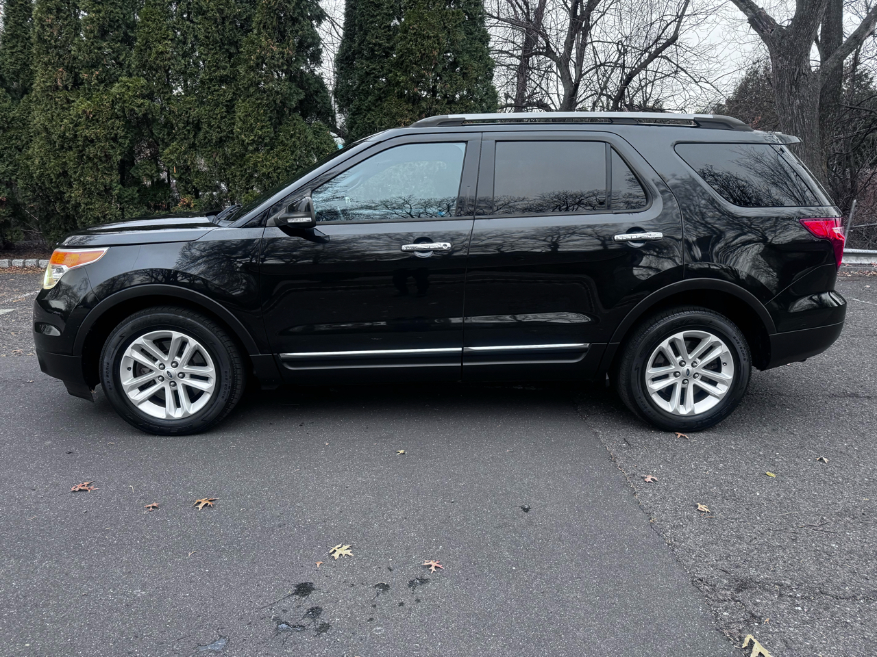 Ford Explorer Limited 4D SUV FWD 2014