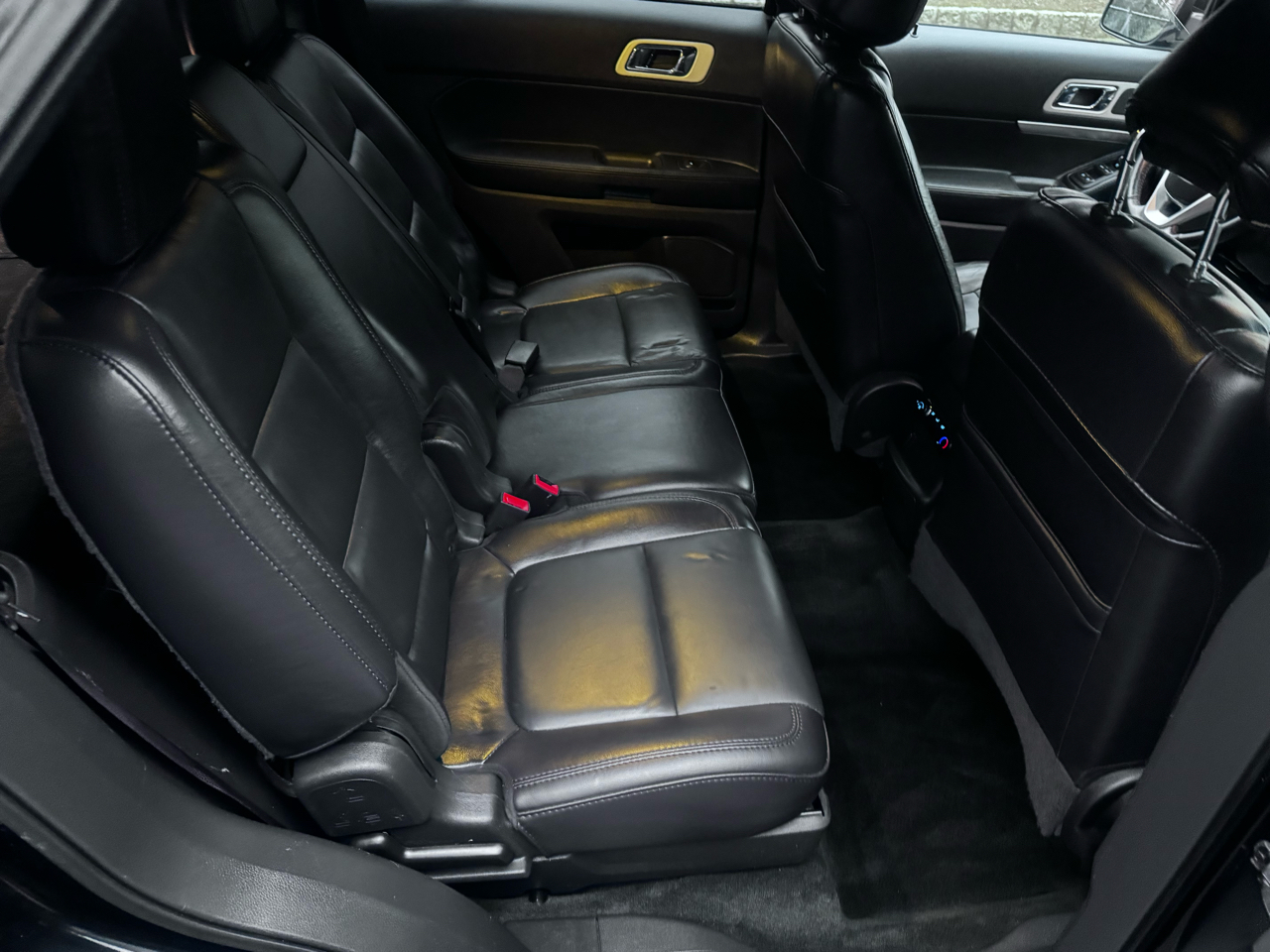 Ford Explorer Limited 4D SUV FWD 2014