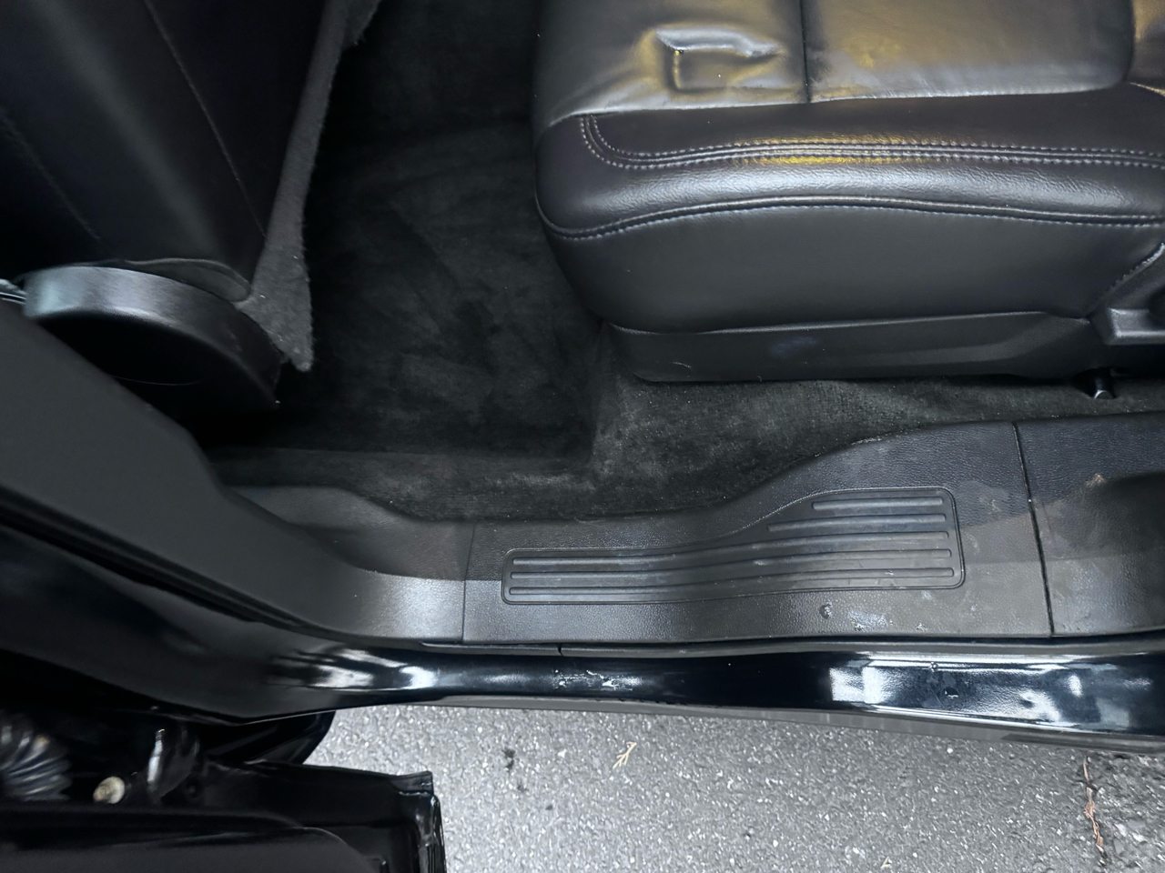 Ford Explorer Limited 4D SUV FWD 2014