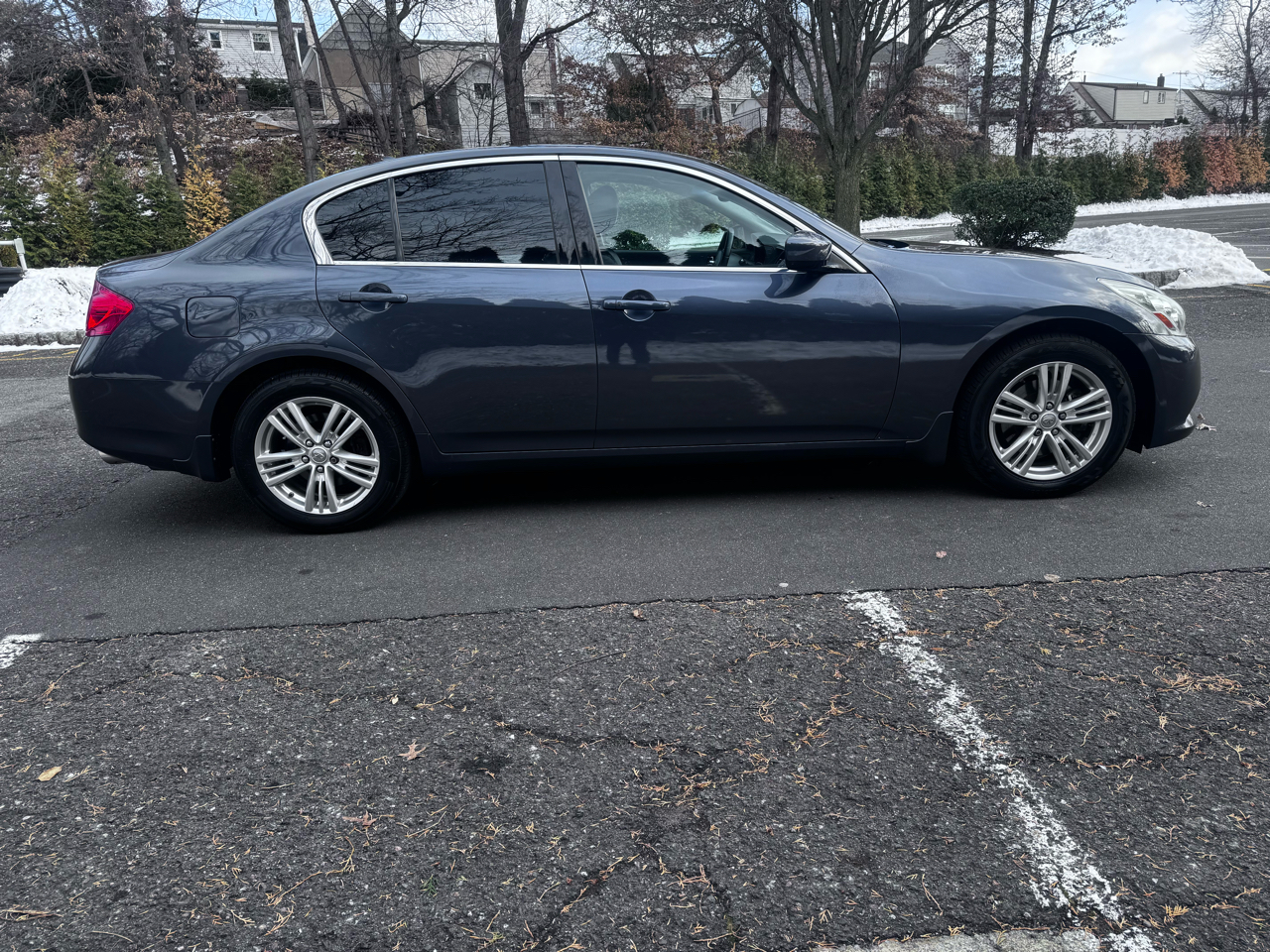 Infiniti G Sedan G37x AWD 2010
