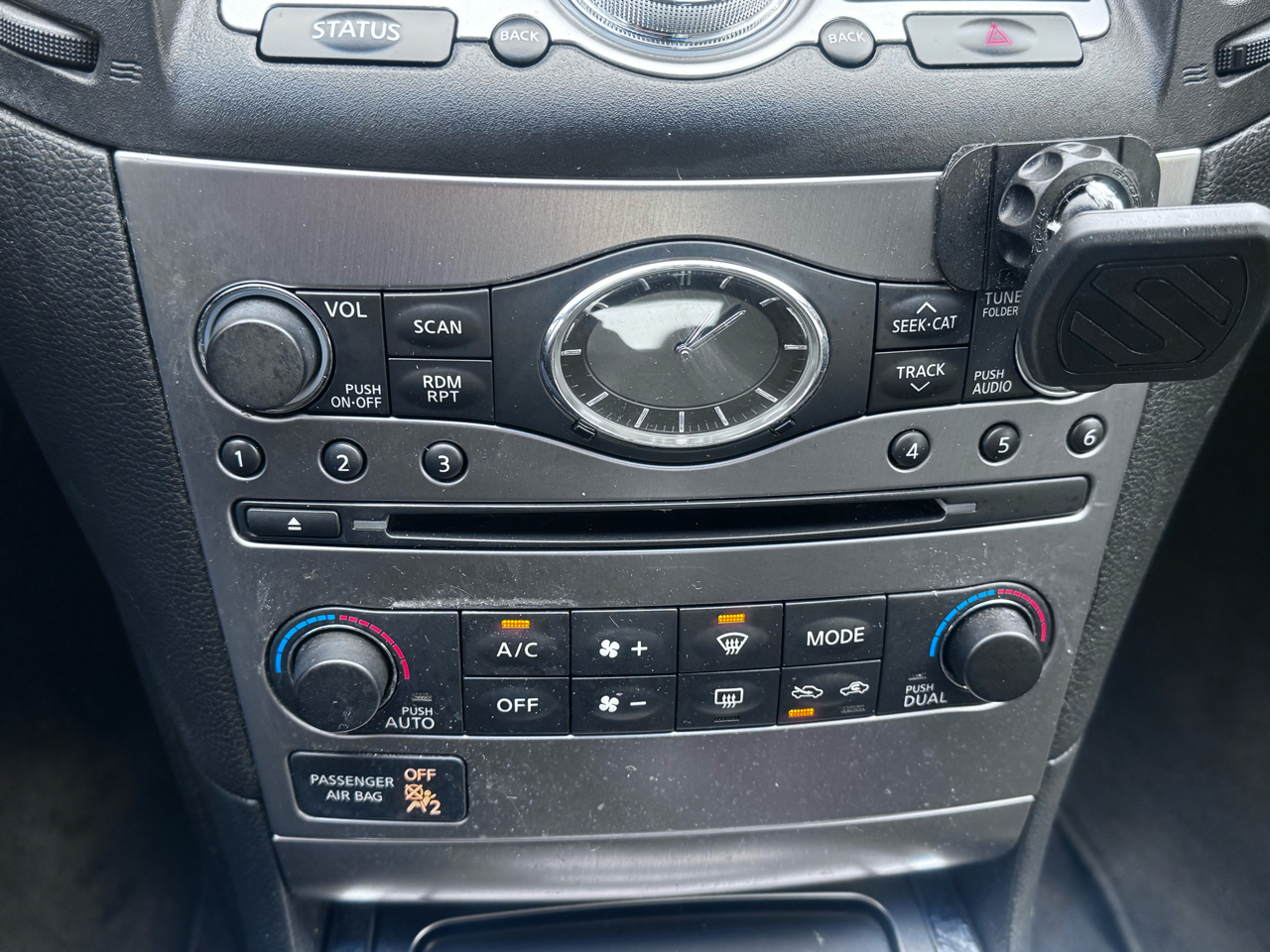 Infiniti G Sedan G37x AWD 2010