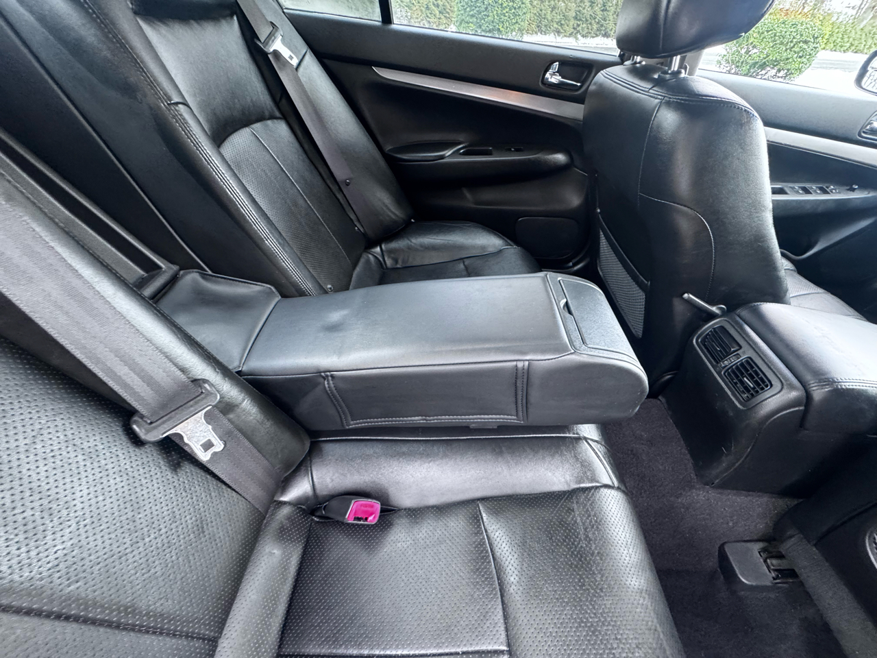 Infiniti G Sedan G37x AWD 2010