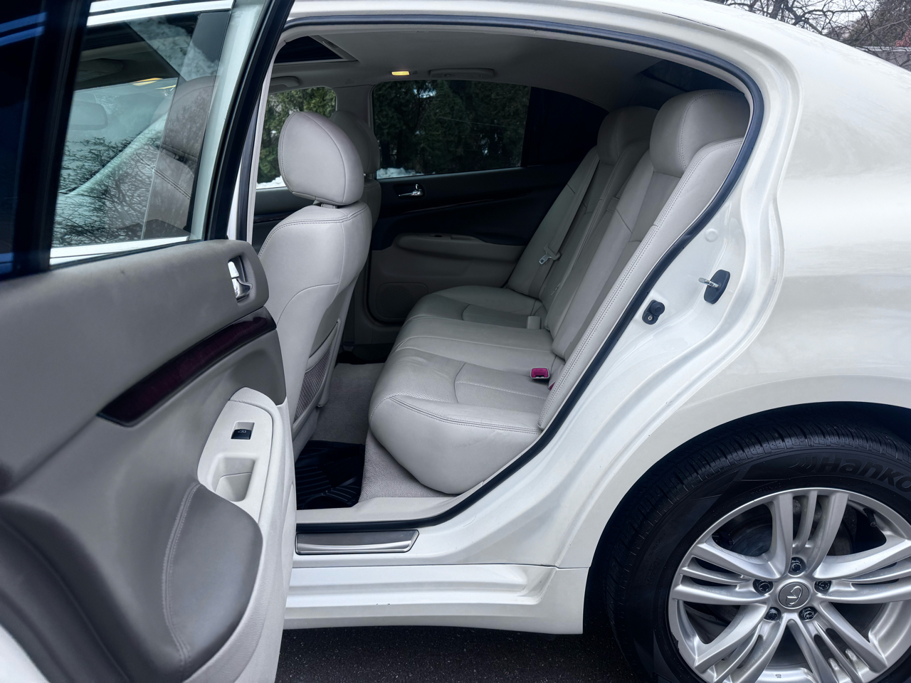 Infiniti G Sedan 37x AWD 2012