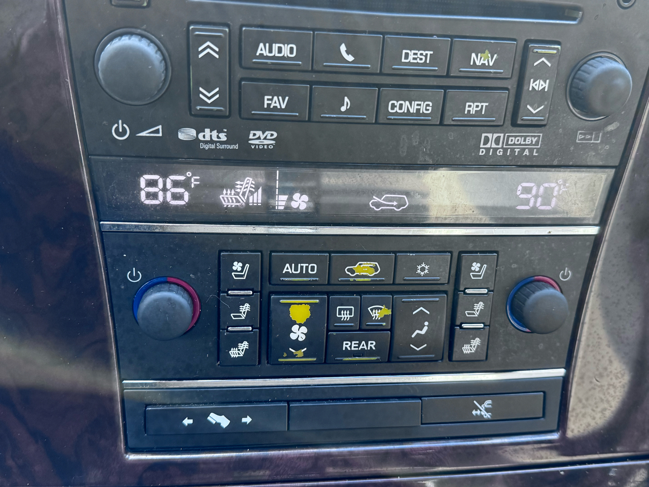 Cadillac Escalade AWD Luxury 2012