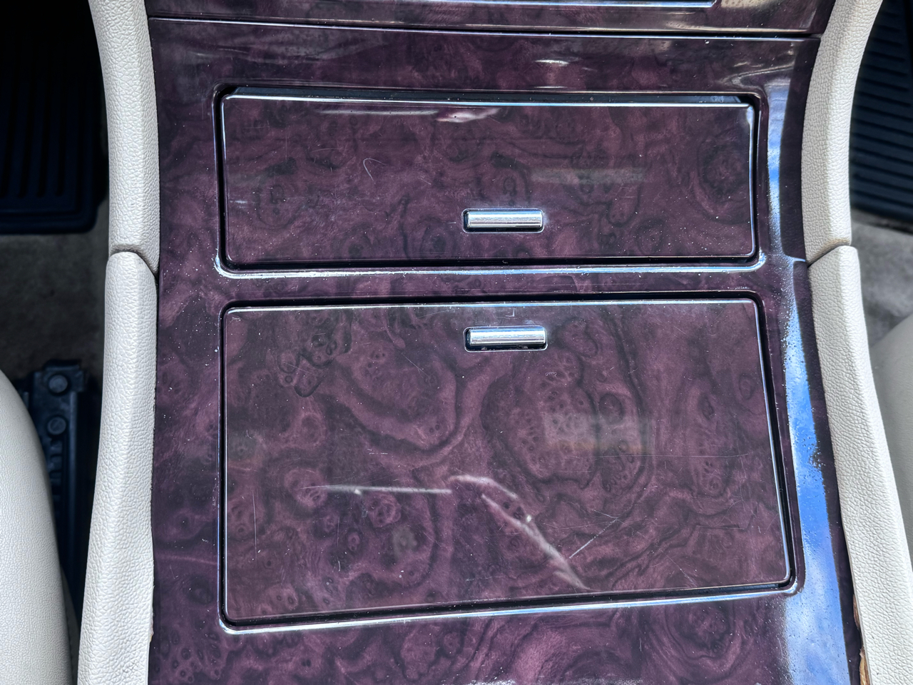 Cadillac Escalade AWD Luxury 2012