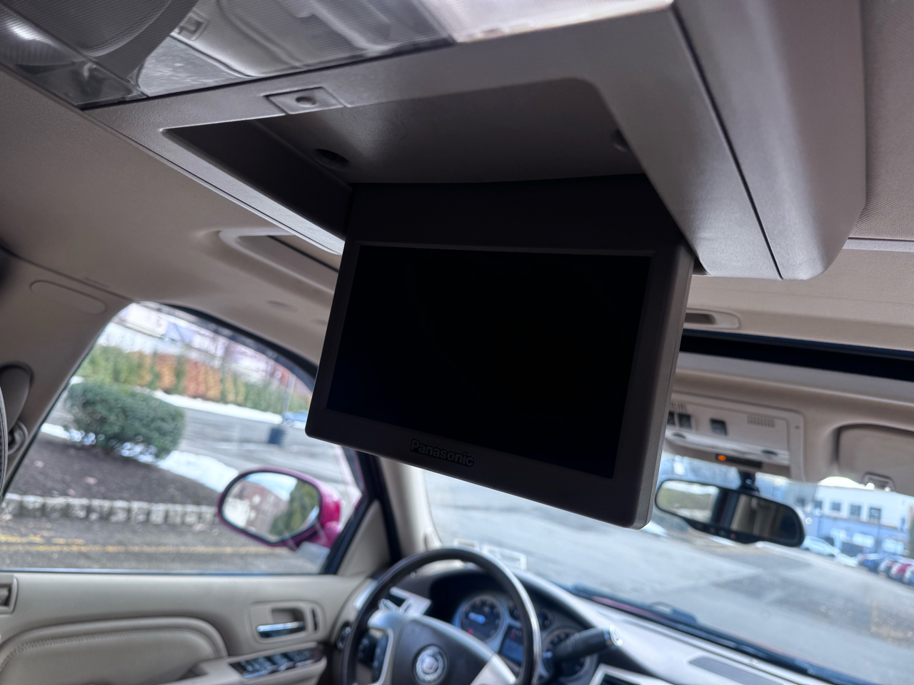 Cadillac Escalade AWD Luxury 2012