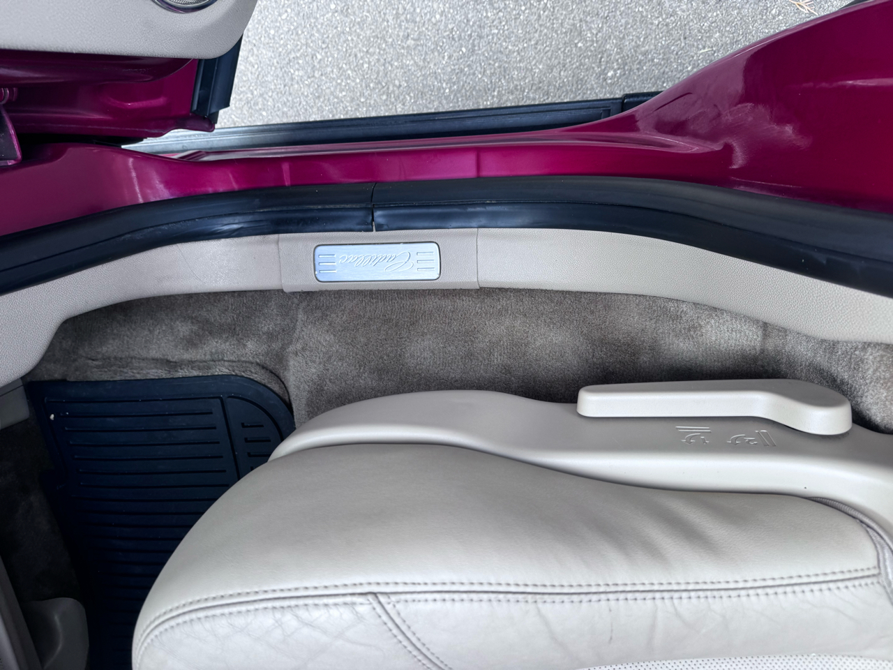 Cadillac Escalade AWD Luxury 2012