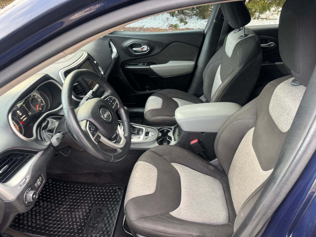 Jeep Cherokee Latitude 4WD 2014