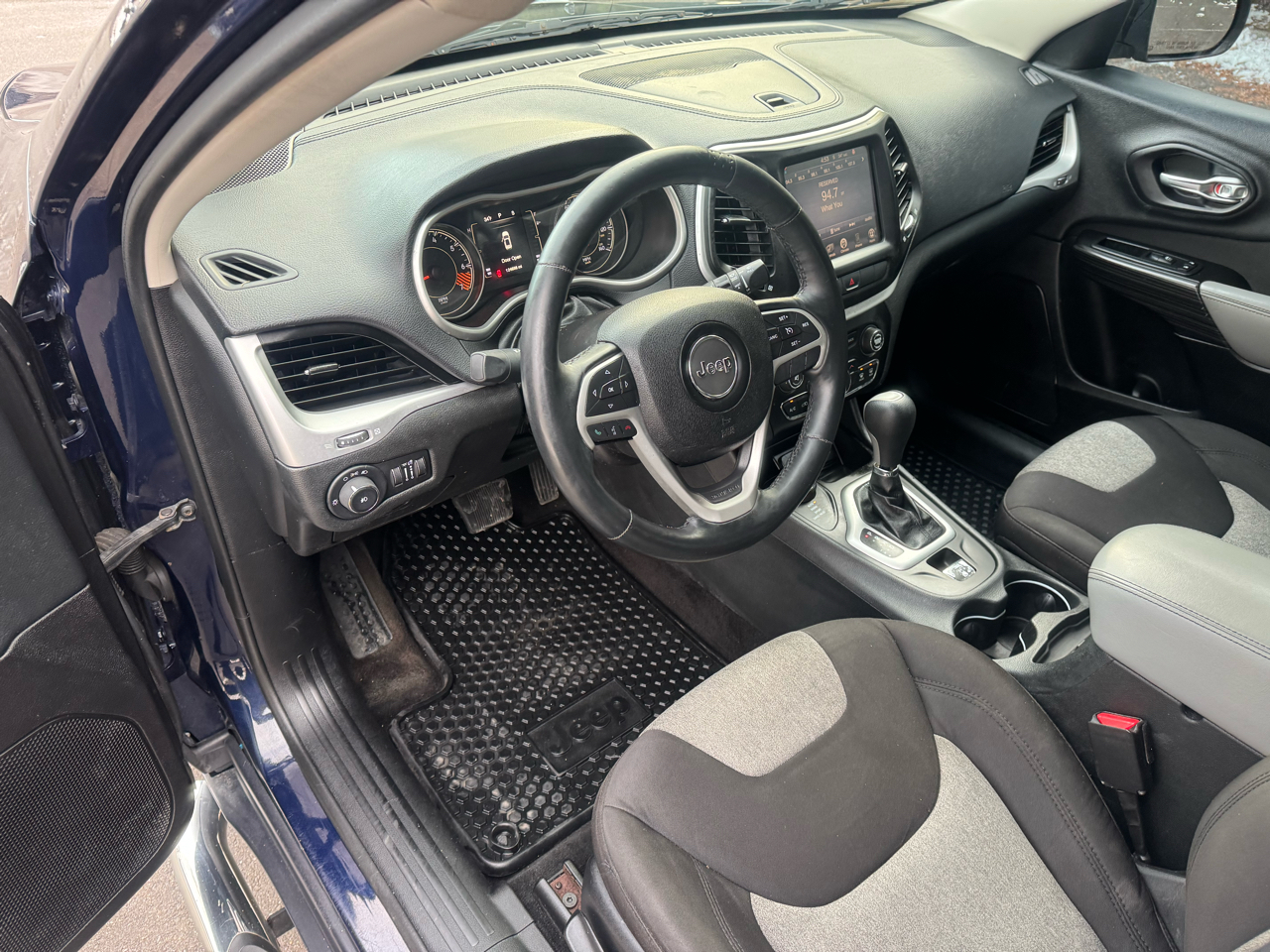 Jeep Cherokee Latitude 4WD 2014