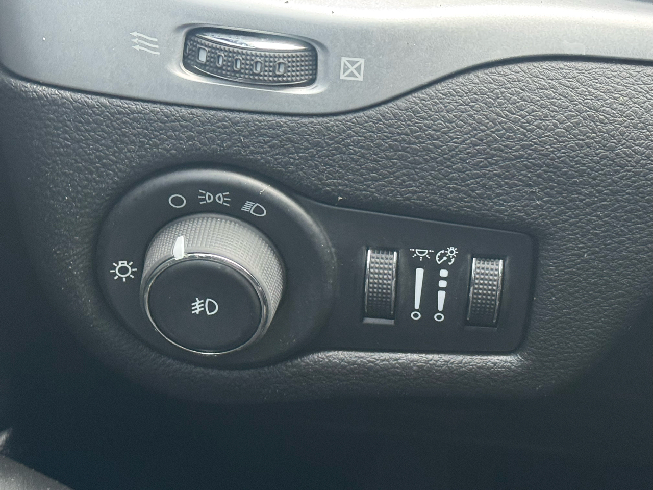 Jeep Cherokee Latitude 4WD 2014