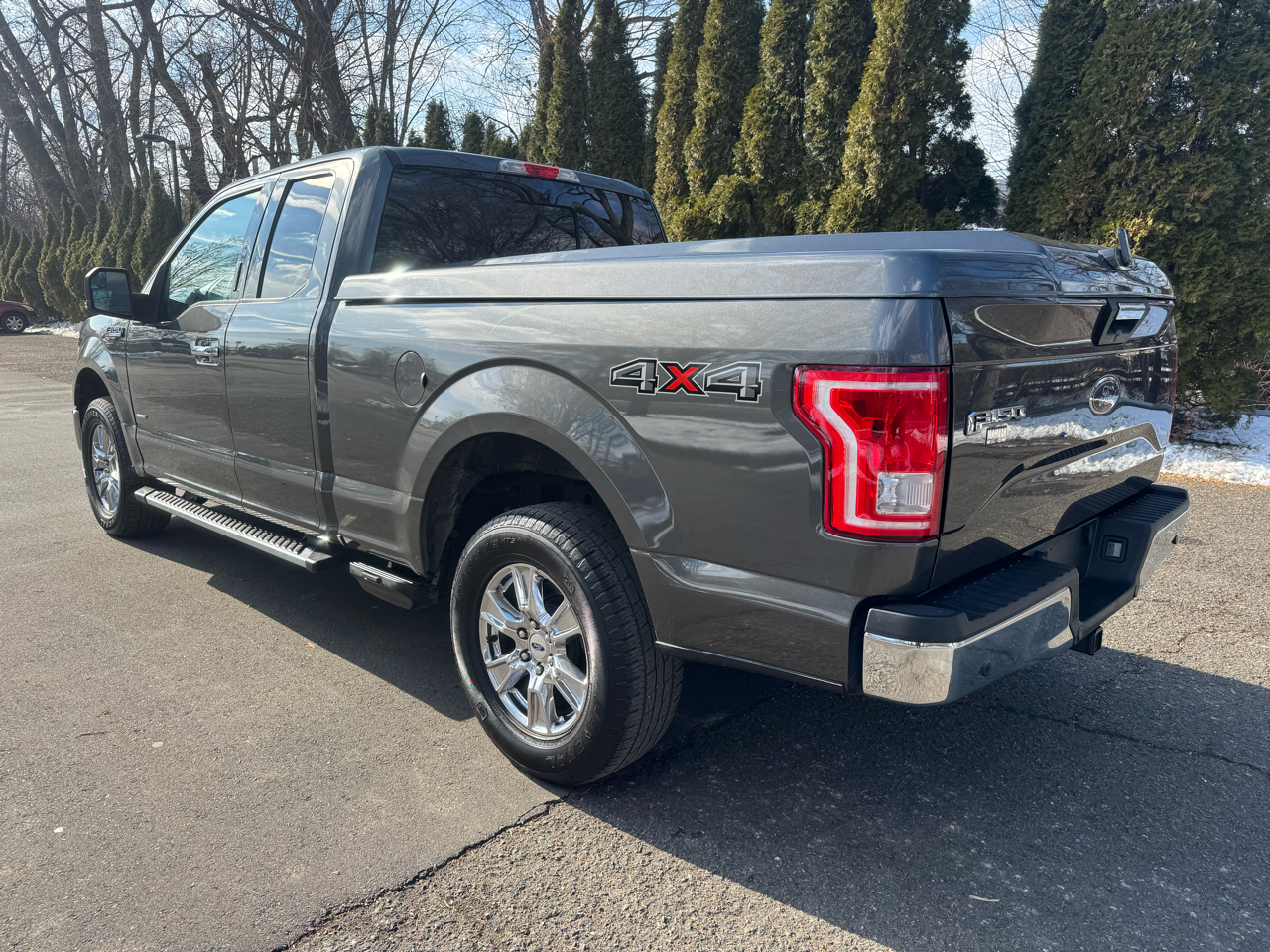 Ford F-150 XLT 4WD SuperCab 6.5' Box 2015