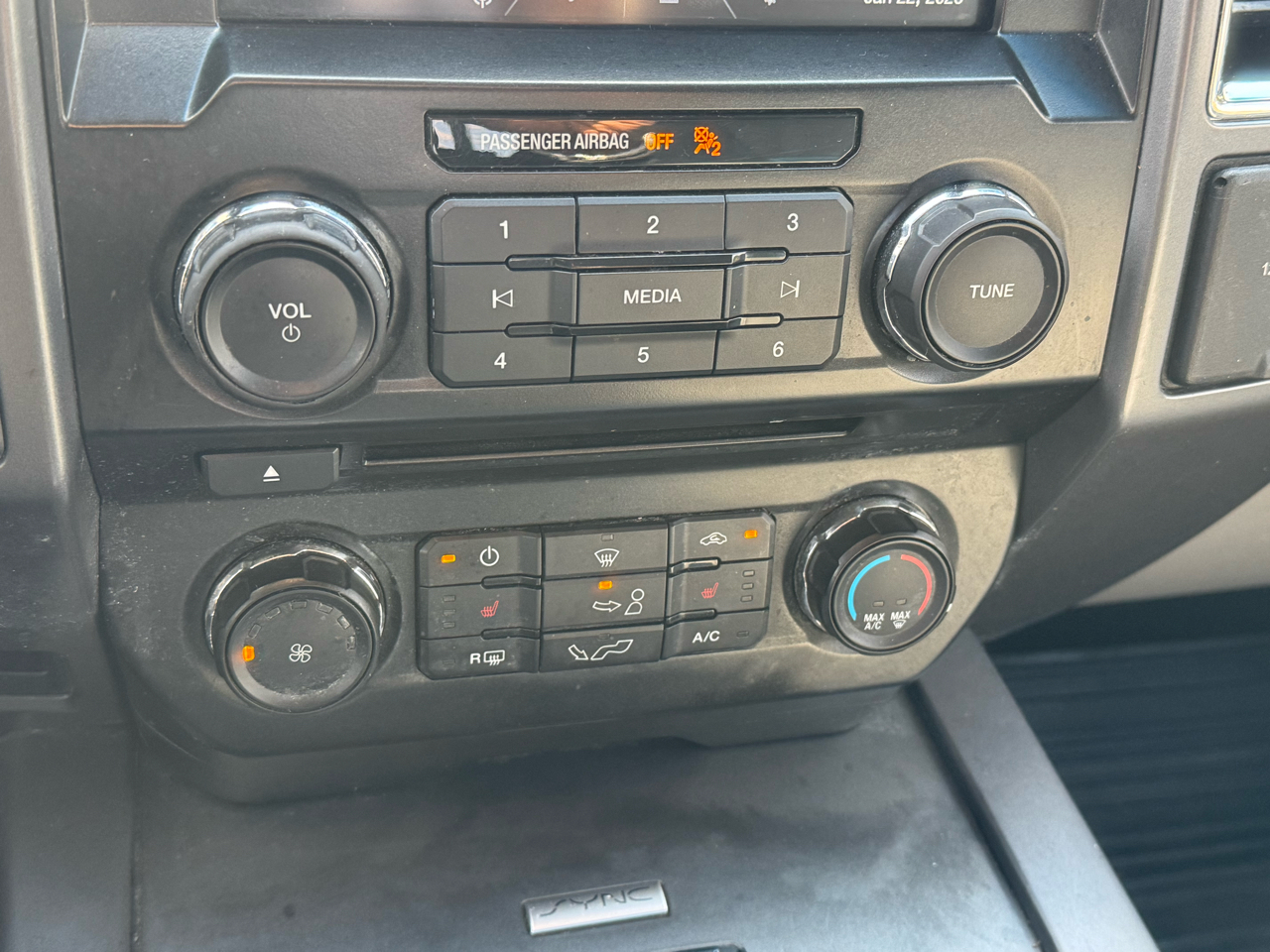 Ford F-150 XLT 4WD SuperCab 6.5' Box 2015