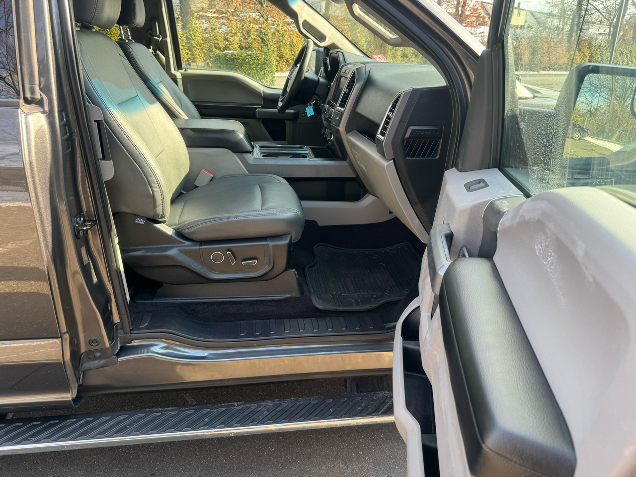 Ford F-150 XLT 4WD SuperCab 6.5' Box 2015