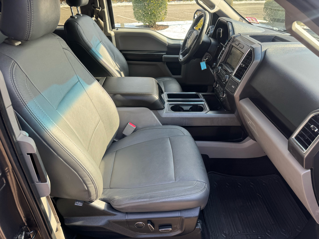 Ford F-150 XLT 4WD SuperCab 6.5' Box 2015