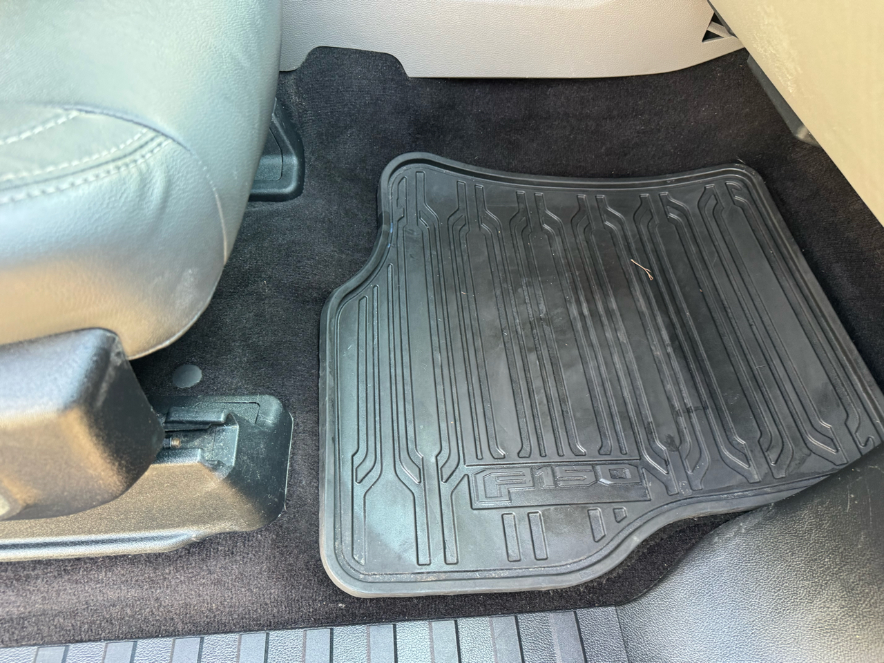 Ford F-150 XLT 4WD SuperCab 6.5' Box 2015