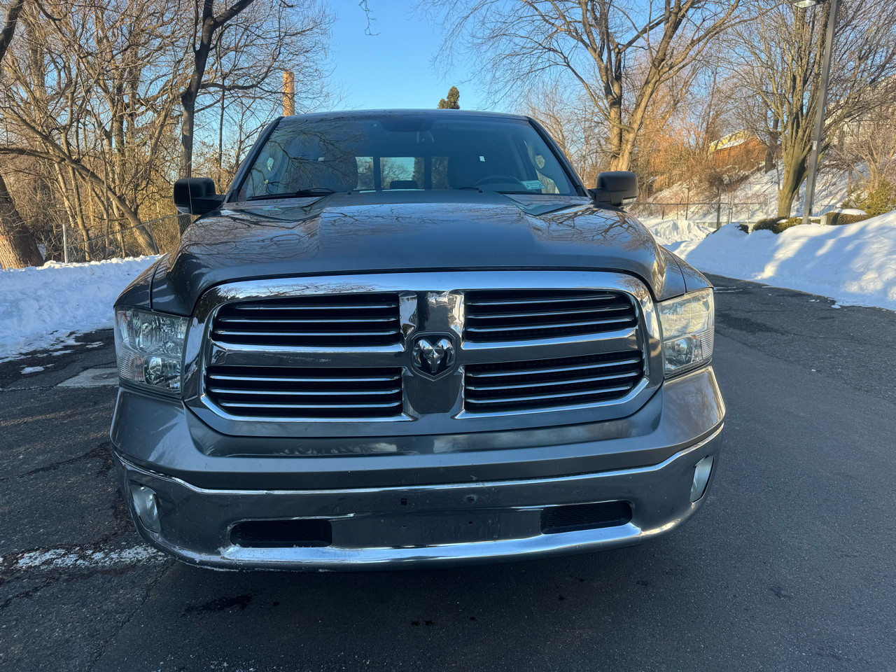 RAM 1500 4WD Crew Cab 140.5" SLT 2013