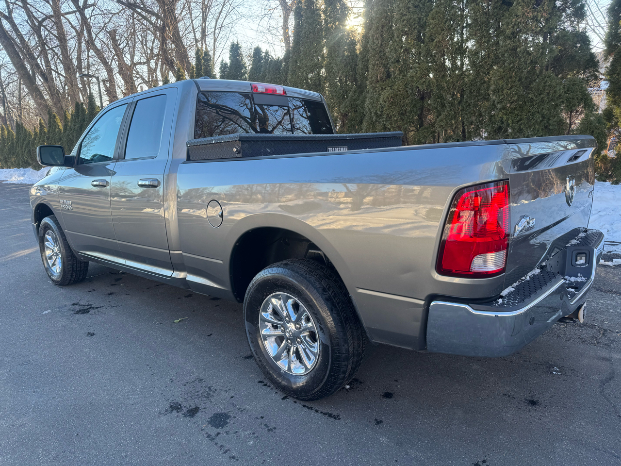 RAM 1500 4WD Crew Cab 140.5" SLT 2013