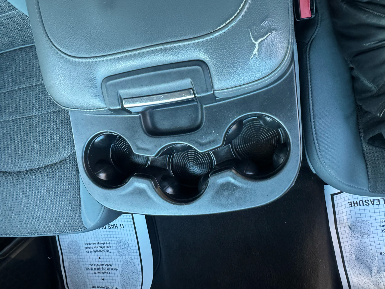 RAM 1500 4WD Crew Cab 140.5" SLT 2013