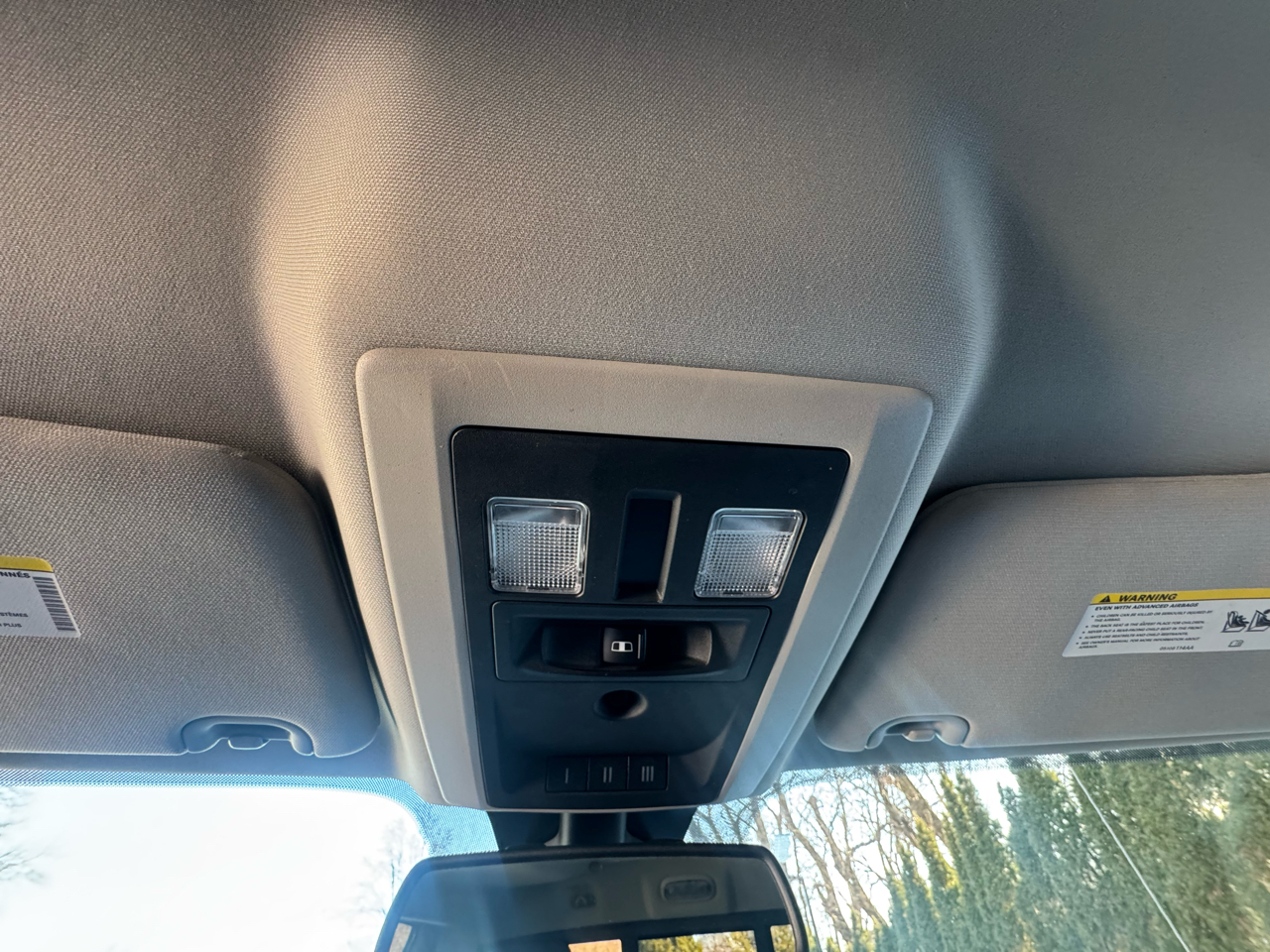 RAM 1500 4WD Crew Cab 140.5" SLT 2013