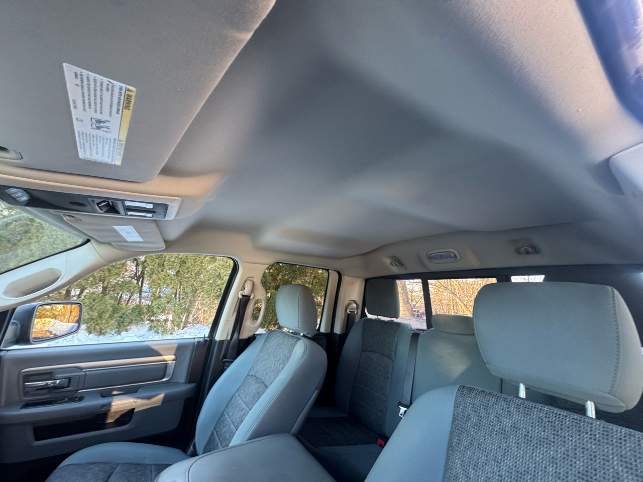 RAM 1500 4WD Crew Cab 140.5" SLT 2013