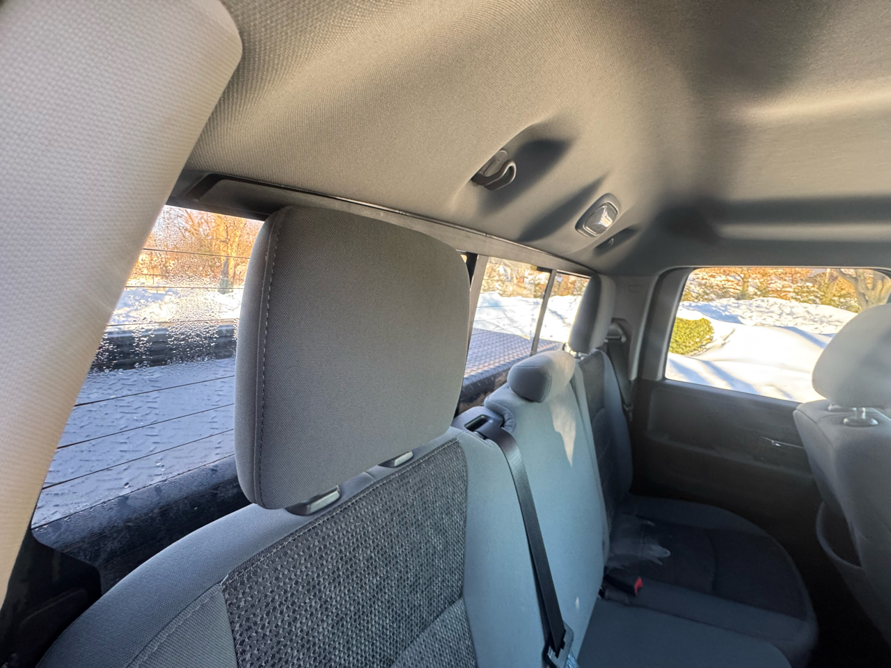 RAM 1500 4WD Crew Cab 140.5" SLT 2013