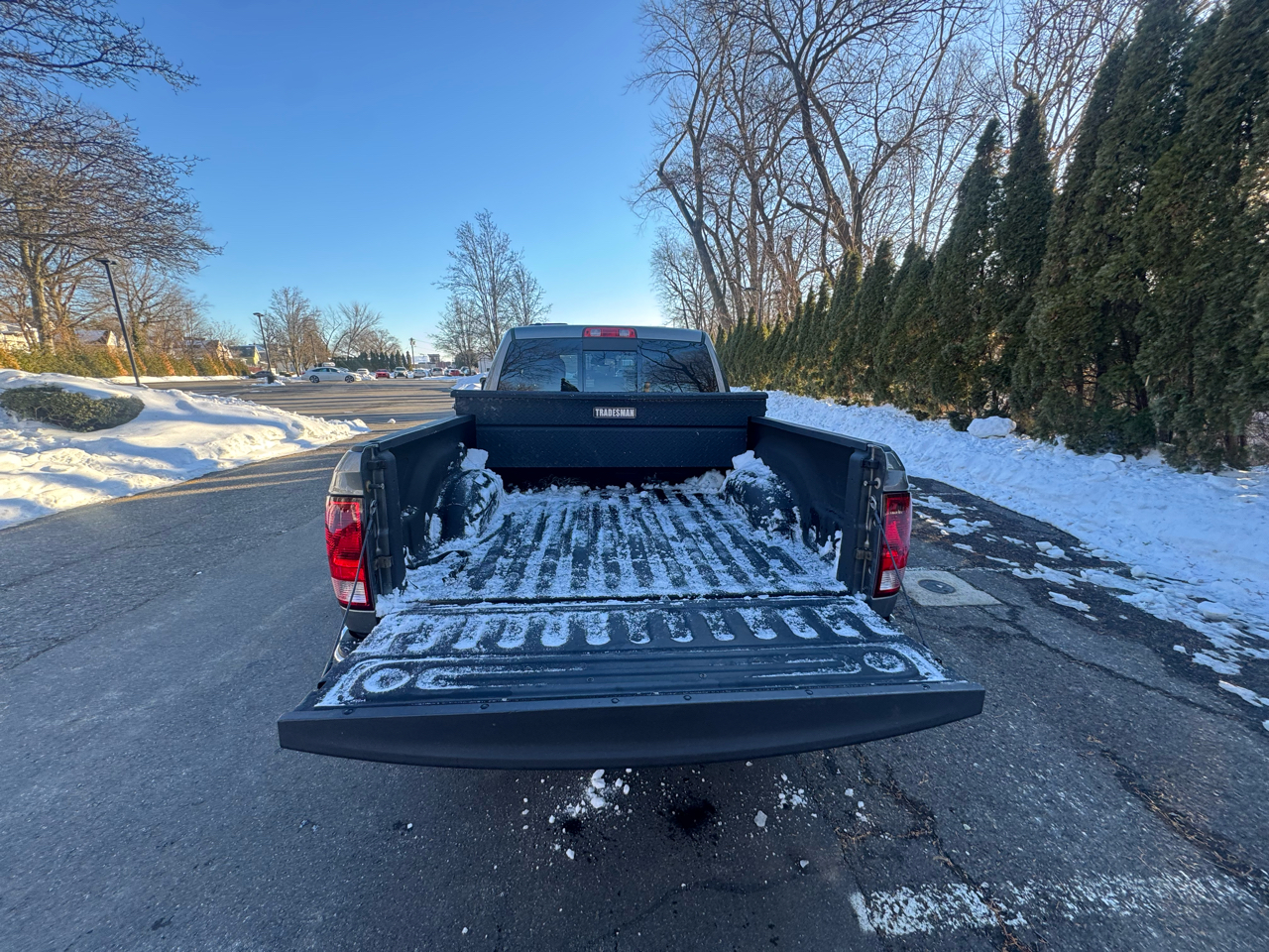 RAM 1500 4WD Crew Cab 140.5" SLT 2013
