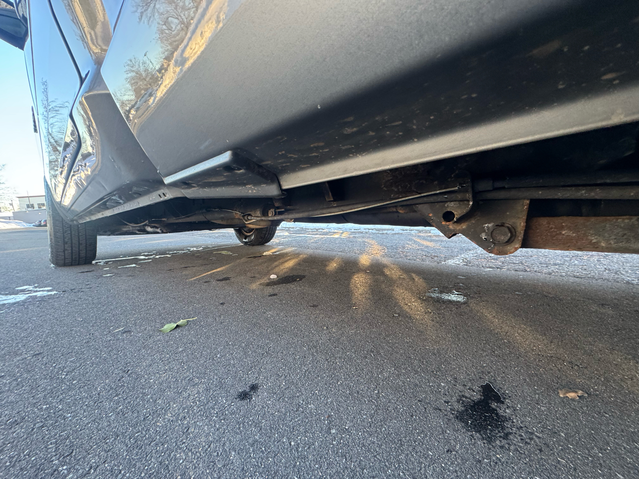 RAM 1500 4WD Crew Cab 140.5" SLT 2013