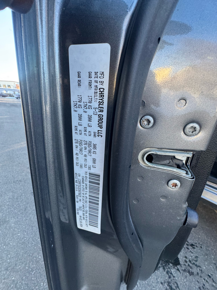 RAM 1500 4WD Crew Cab 140.5" SLT 2013