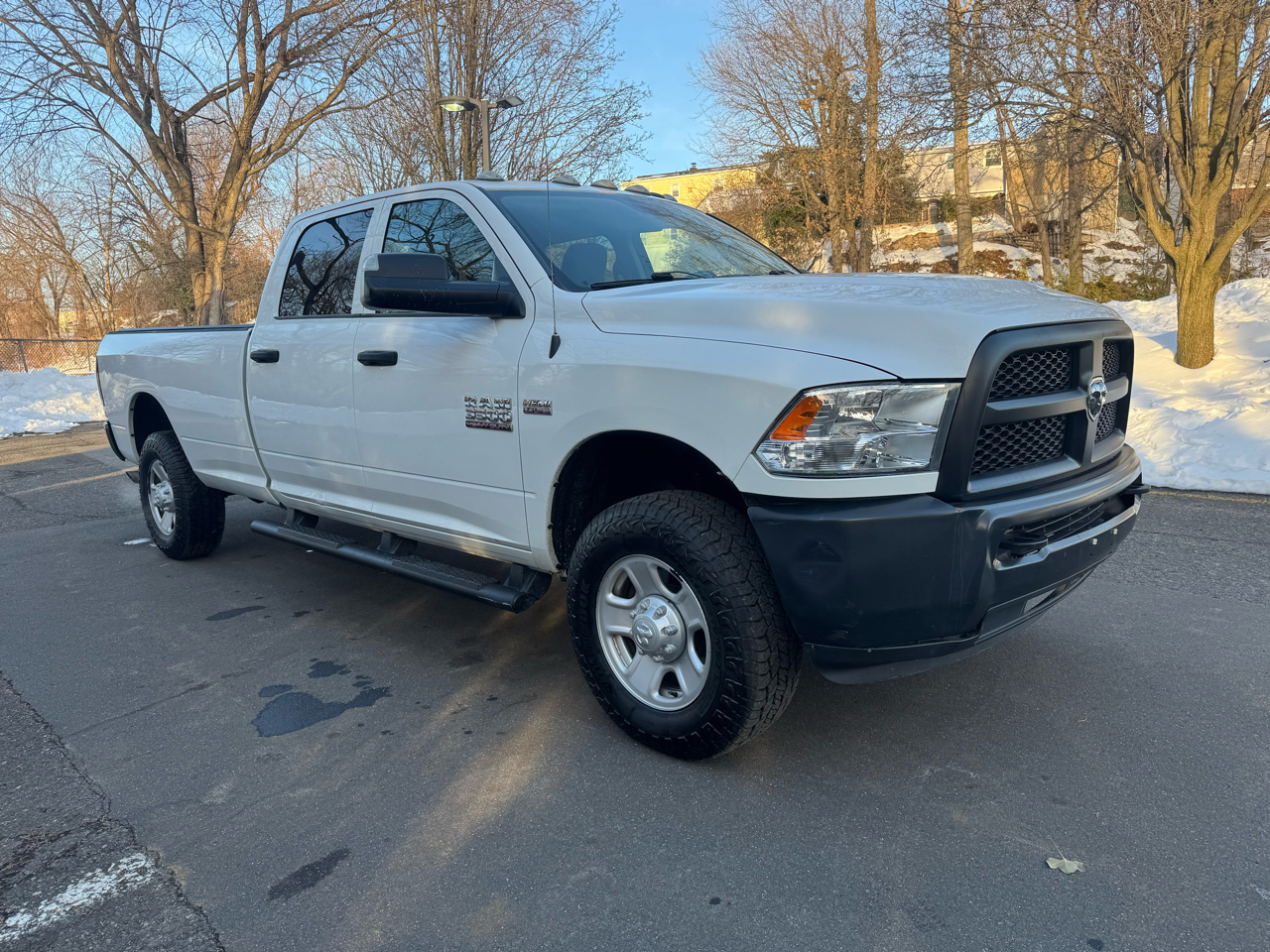 RAM 3500 Tradesman Crew Cab 4WD 2017