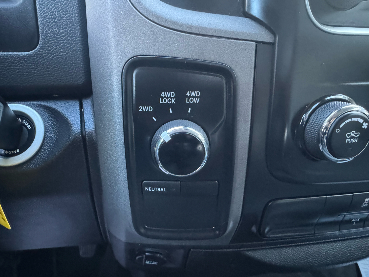 RAM 3500 Tradesman Crew Cab 4WD 2017