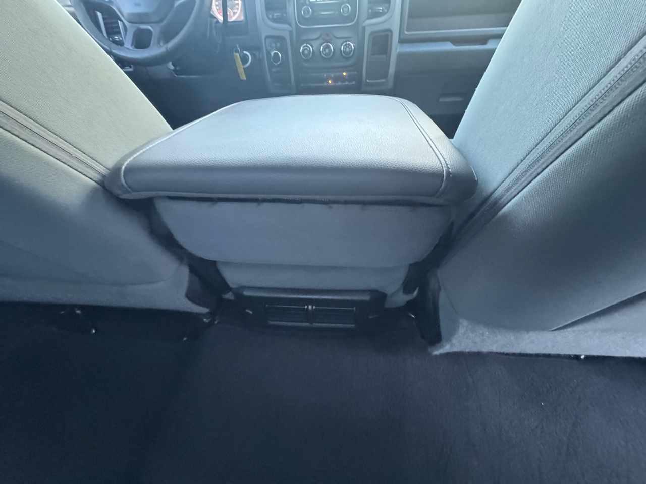 RAM 3500 Tradesman Crew Cab 4WD 2017