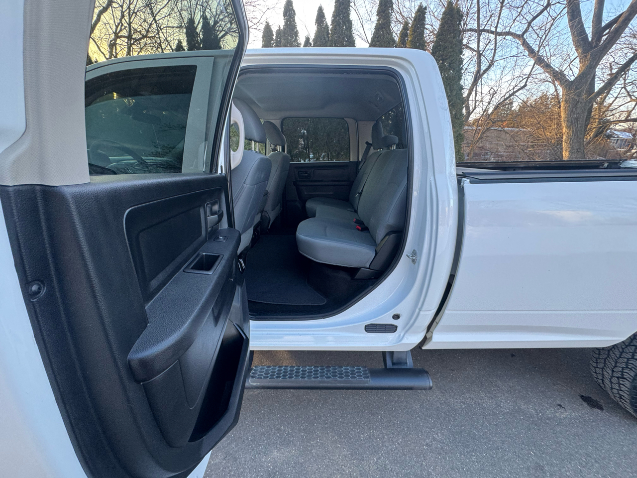 RAM 3500 Tradesman Crew Cab 4WD 2017